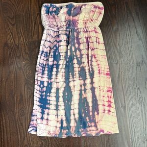 Hard tail strapless dress built in bra cover up small s tye dye